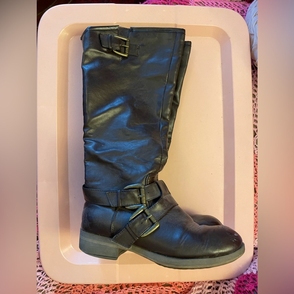 Mid-calf length pleather boots